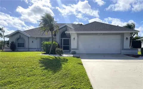 202 SW 32nd Ter, Cape Coral, FL 33914