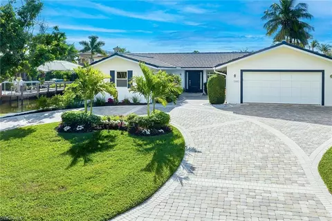 1380 Dolphin Rd, Naples, FL 34102 photo 3