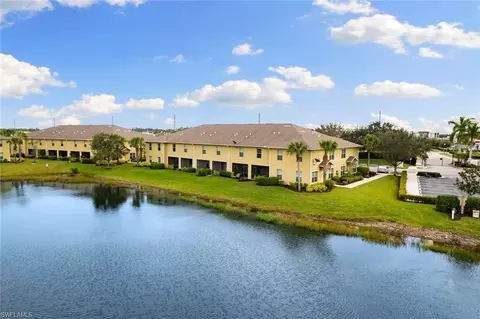 9101 Gervais Cir #1705, Naples, FL 34120