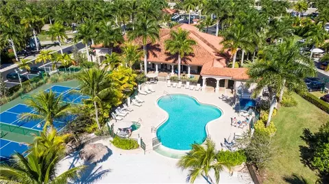 13449 Ladyfish Ln, Naples, FL 34114