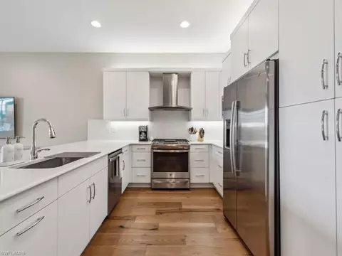 11330 Jacaranda Dr, Naples, FL 34120 photo 8