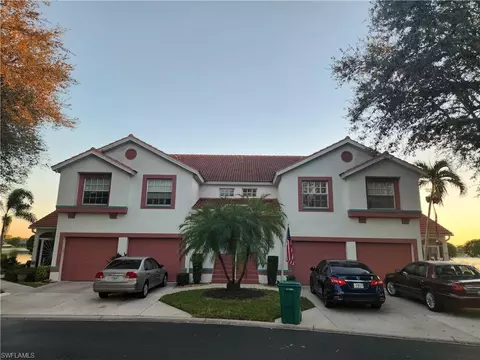 601 Windsor Sq #201, Naples, FL 34104