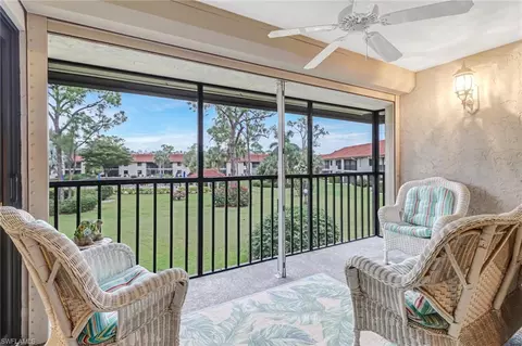 4967 Pepper Cir #E-204, Naples, FL 34113