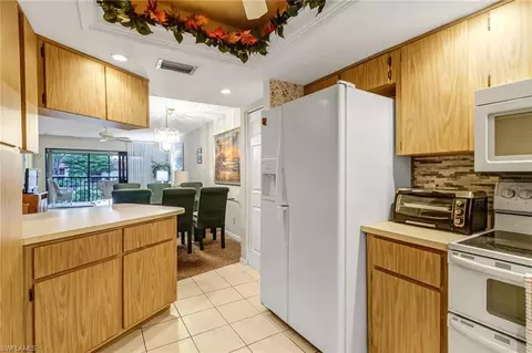 4967 Pepper Cir #E-204, Naples, FL 34113 photo 4