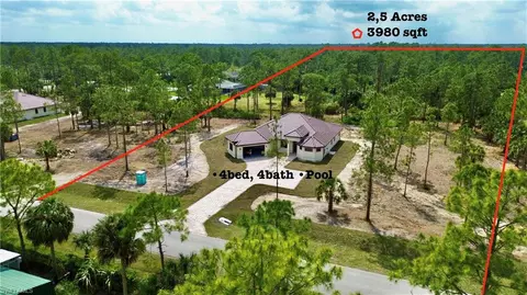 3076 8th Ave NE, Naples, FL 34120