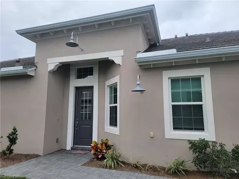 6362 Negril Isle Dr, Naples, FL 34113