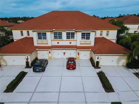 7835 Clemson St #202, Naples, FL 34104