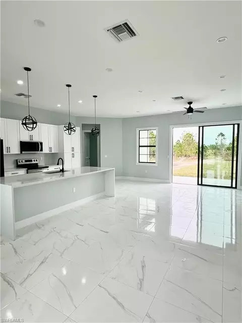 4233 68th Ave NE, Naples, FL 34120 photo 6