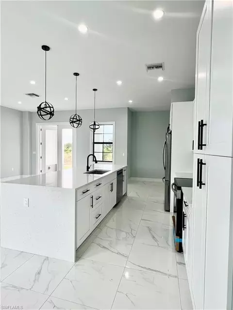 4233 68th Ave NE, Naples, FL 34120 photo 5