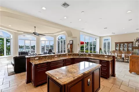 82 Dolphin Cir, Naples, FL 34113 photo 14
