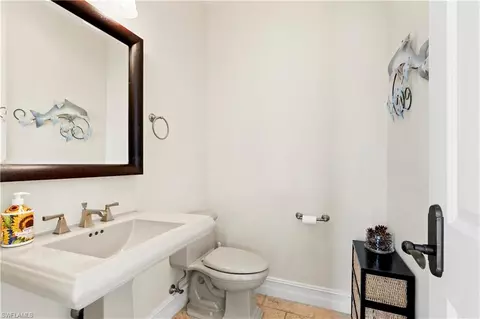 82 Dolphin Cir, Naples, FL 34113 photo 20
