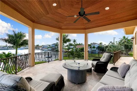 82 Dolphin Cir, Naples, FL 34113 photo 25