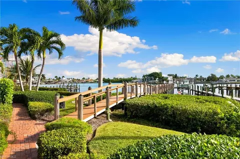 82 Dolphin Cir, Naples, FL 34113 photo 36