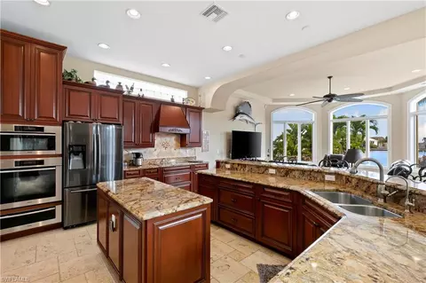 82 Dolphin Cir, Naples, FL 34113 photo 13