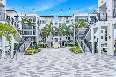1125 Central Ave #579, Naples, FL 34102