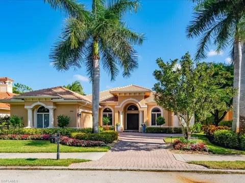 3852 Mahogany Bend Dr, Naples, FL 34114
