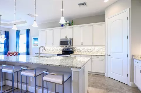 1575 Serrano Cir, Naples, FL 34105 photo 7
