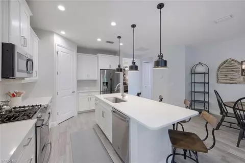 2207 Marquesa Cir, Naples, FL 34112 photo 7