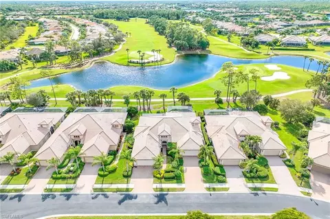 7571 Moorgate Point Way, Naples, FL 34113