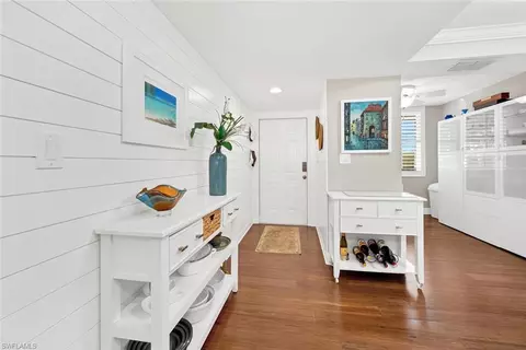 270 Naples Cove Dr #3305, Naples, FL 34110