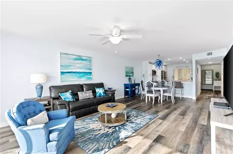 3655 Amberly Cir #A201, Naples, FL 34112