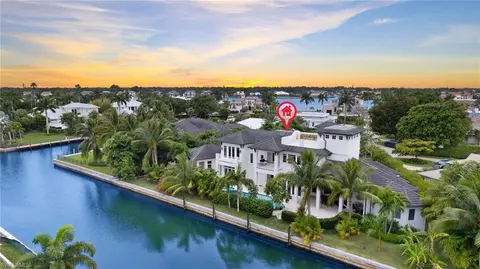 2275 Trout Ct, Naples, FL 34102