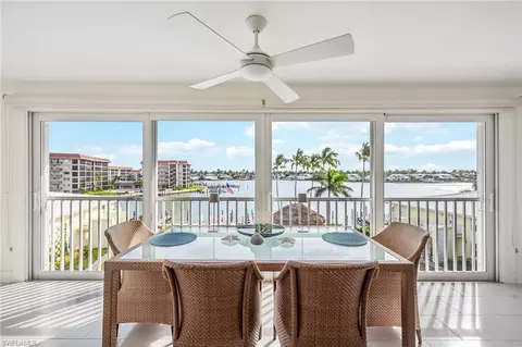 2850 Gulf Shore Blvd N #406, Naples, FL 34103