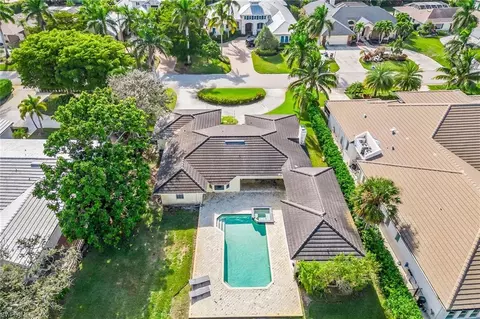 707 Port Side Dr, Naples, FL 34103 photo 6