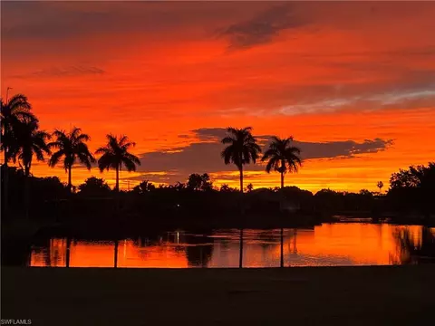 109 Chamonix Ct, Naples, FL 34112