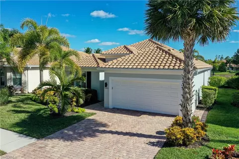 8408 Benelli Ct, Naples, FL 34114