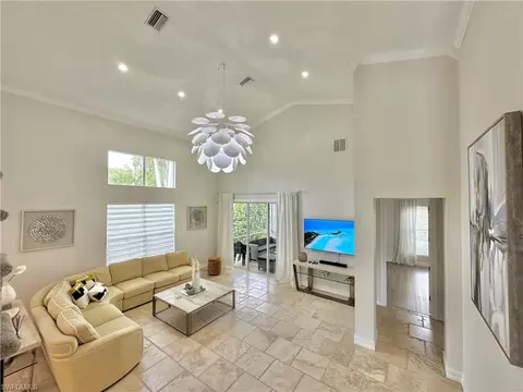 1025 Michigan Ave, Naples, FL 34103