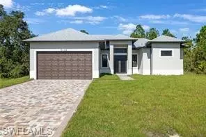 3811 5th St SW, Lehigh Acres, FL 33976