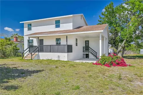 2704 23rd St SW, Lehigh Acres, FL 33976