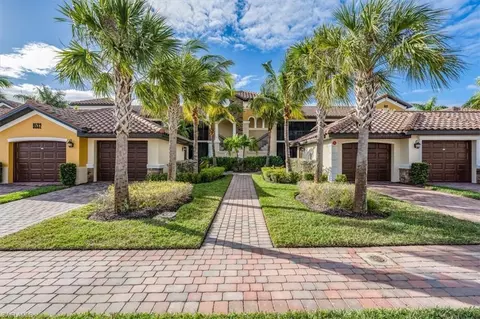 9532 Avellino Way #2724, Naples, FL 34113