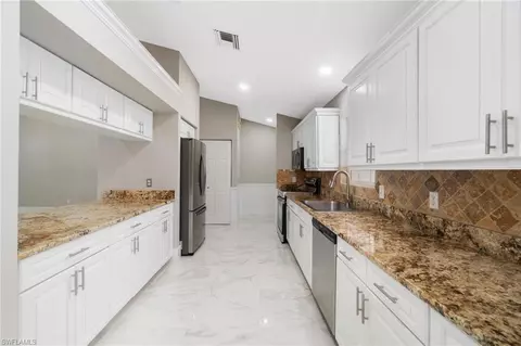 Kitchen - 690 14th St SE, Naples, FL 34117 photo 4 of 4