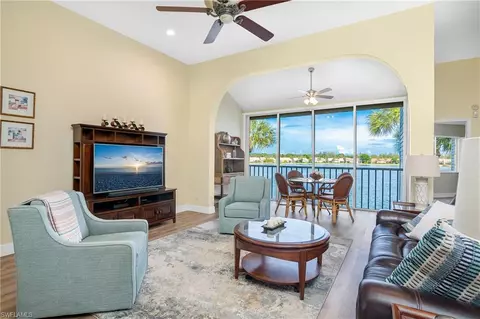 2541 Citrus Lake Dr #A-204, Naples, FL 34109