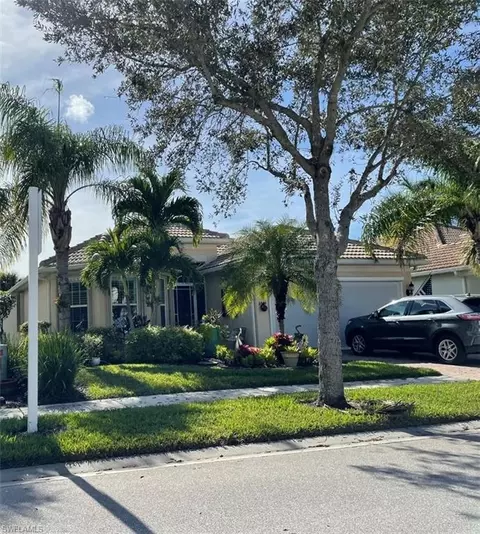 8524 Benelli Ct, Naples, FL 34114