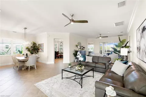 9217 Museo Cir #8-201, Naples, FL 34114