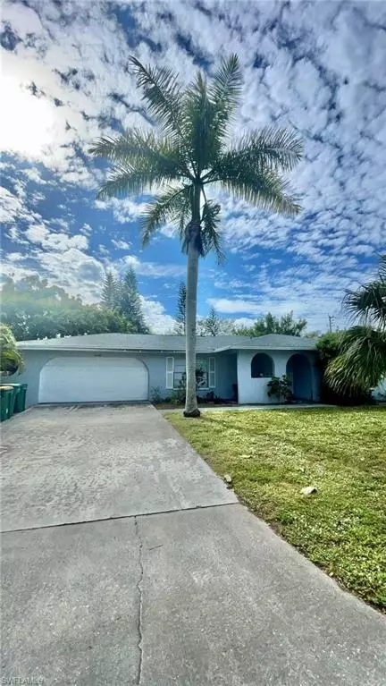 4450 23rd Pl SW, Naples, FL 34116