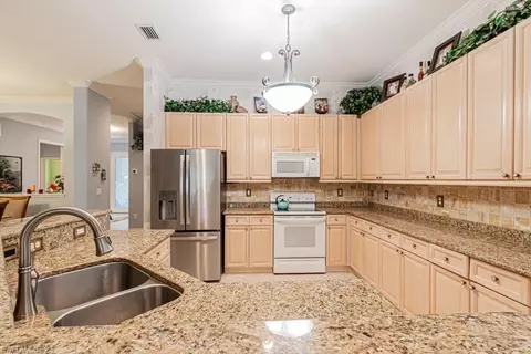 3844 Jungle Plum Dr E, Naples, FL 34114 photo 9