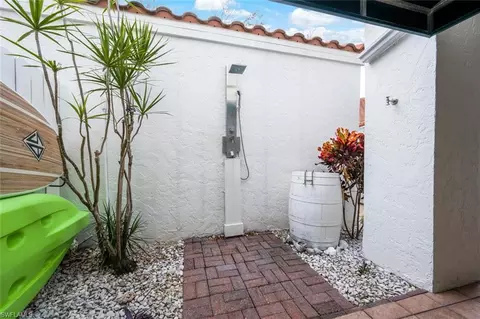662 Windsurf Ln #19-0, Naples, FL 34108 photo 7