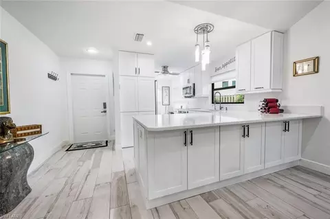 662 Windsurf Ln #19-0, Naples, FL 34108 photo 17