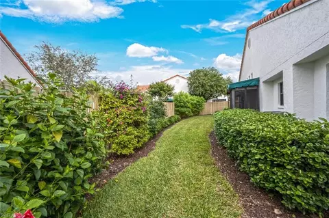 662 Windsurf Ln #19-0, Naples, FL 34108 photo 41