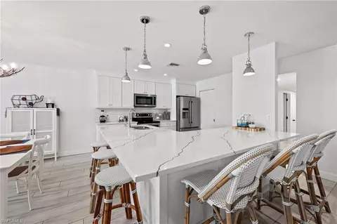 4150 Belair Ln #210, Naples, FL 34103
