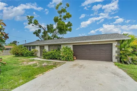 7355 Sanibel Blvd, Fort Myers, FL 33967