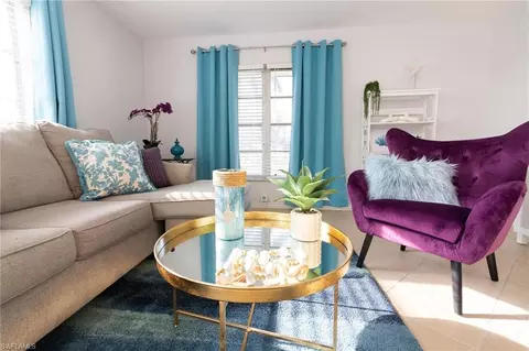 180 Cypress Way E #B212, Naples, FL 34110