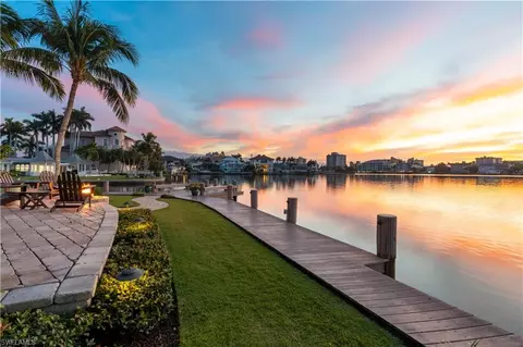 368 Bayside Ave, Naples, FL 34108 photo 14
