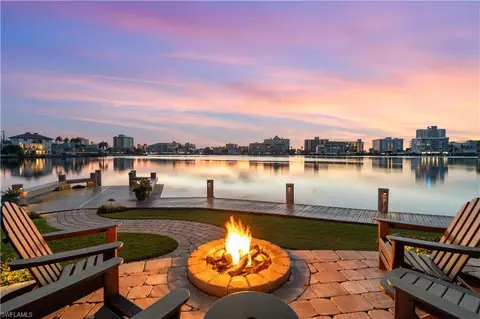 368 Bayside Ave, Naples, FL 34108 photo 3