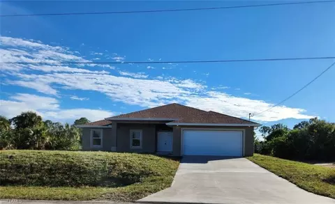 732 Cardinal St E, Lehigh Acres, FL 33974