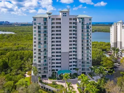 425 Cove Tower Dr #1101, Naples, FL 34110